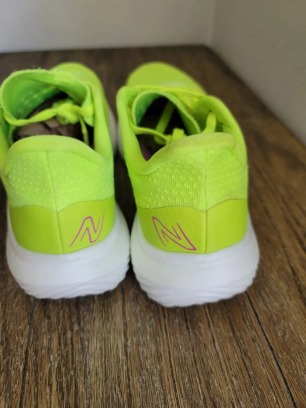 New Balance Fuelcell Women's Neon Lime Running Sneakers